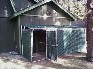 Custom Dog Kennel w/ Privacy Slat-master & corrugate metal