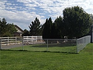 Small Chain Link Dog Run 2