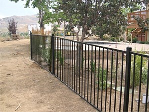 Regal Iron Fence Bias-able