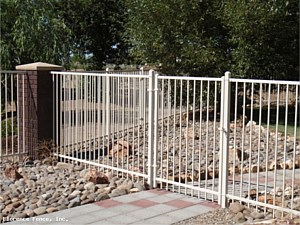 Regal Iron White Walk Gate System